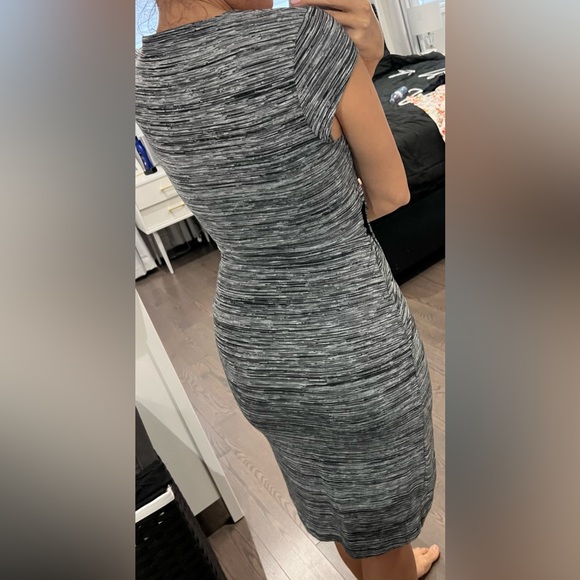 Grey and black wrap dress - Picture 2 of 2
